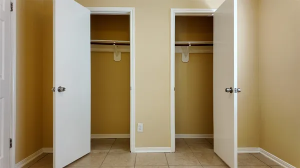 $1,980 | 7003 Glen Rosa Drive, Katy, TX 77494
