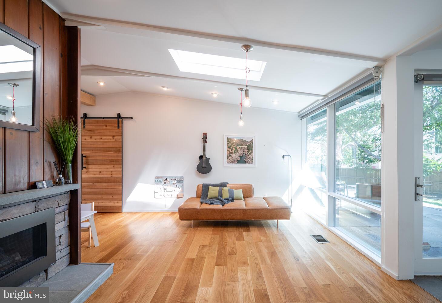 3017 Pine Spring Road Falls Church, VA 22042 - Photo 13 of 44