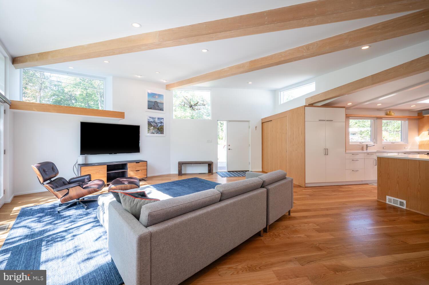 3017 Pine Spring Road Falls Church, VA 22042 - Photo 7 of 44