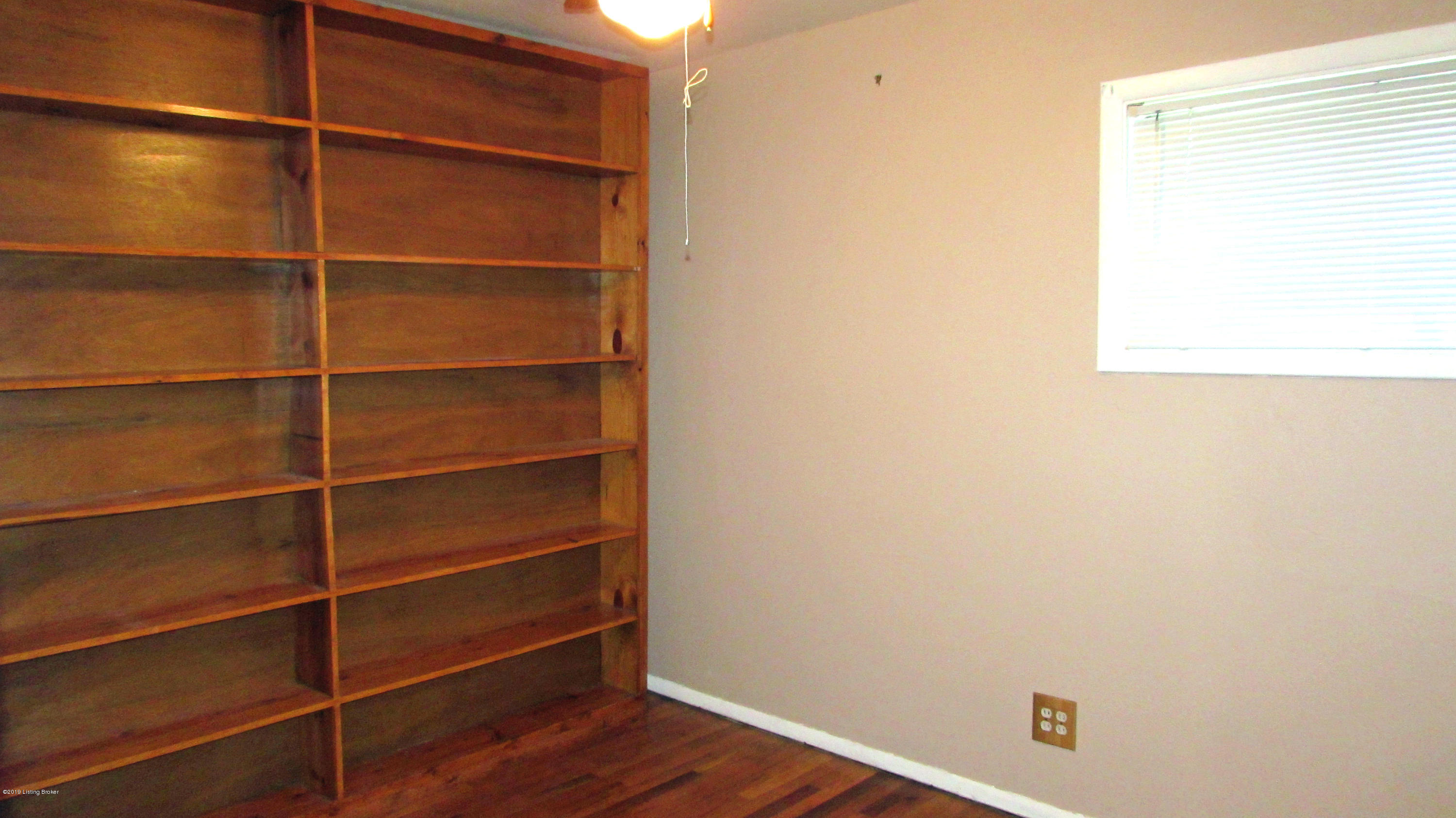 4927 Raven Road Louisville, KY 40213 - Photo 20 of 30 IMG_1185