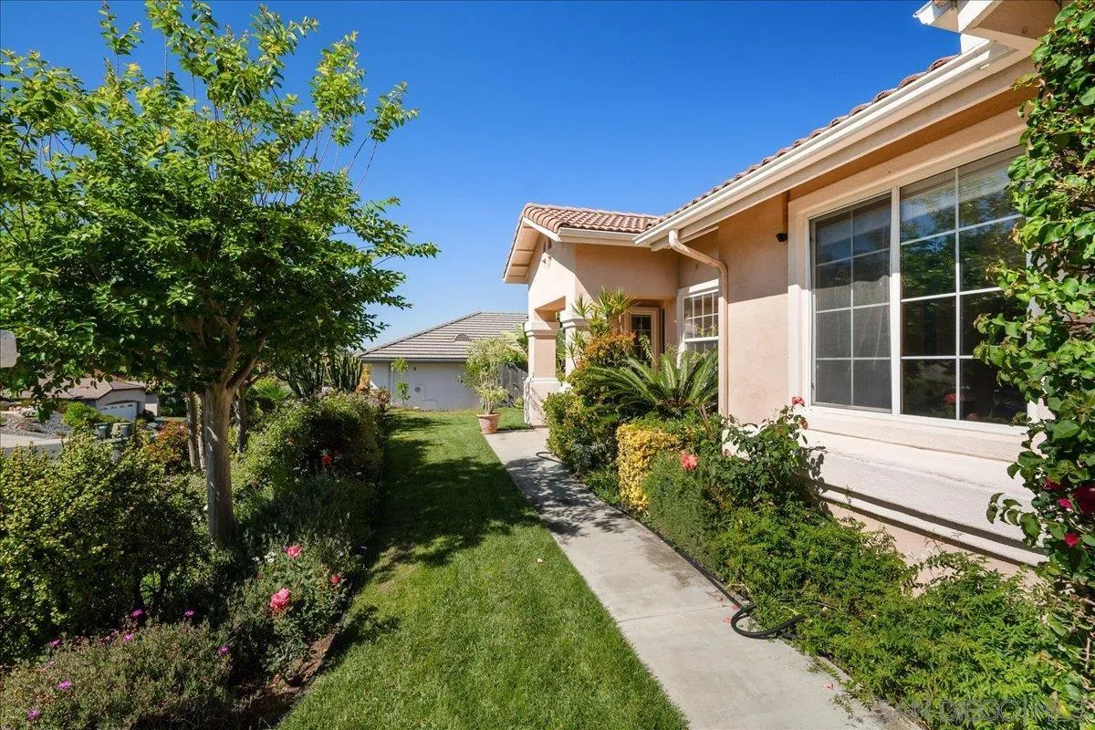 1992 Ridge Way Glen Escondido, CA 92029 - Photo 24 of 27