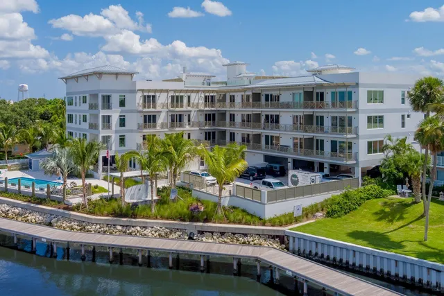 $1,195,000 | 41 Southwest Seminole Street, Unit 410, Stuart, FL 34994