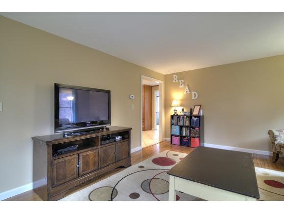 11 Holt Road Amherst, NH 03031 - Photo 11 of 27