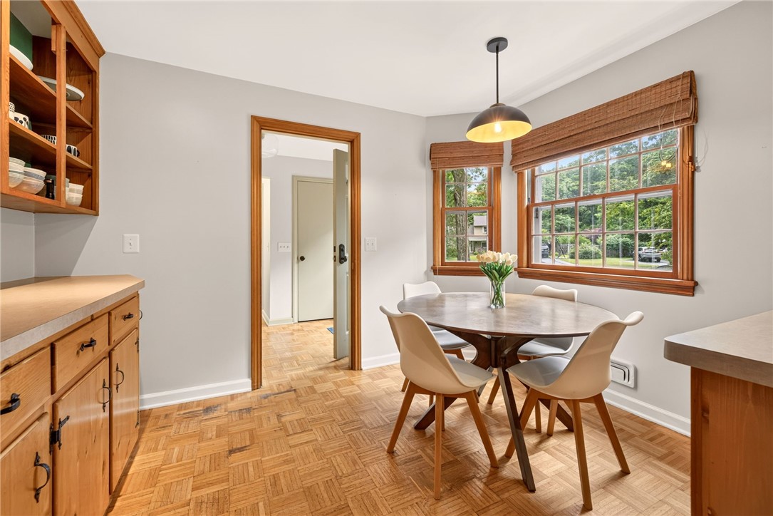 280 Woodland Road Pittsford, NY 14534 - Photo 9 of 30