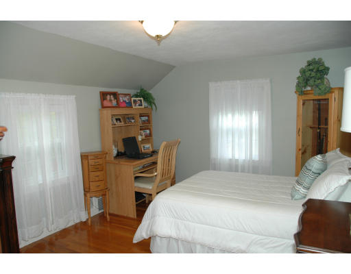 78 Hartwick Street Springfield, MA 01108 - Photo 12 of 15