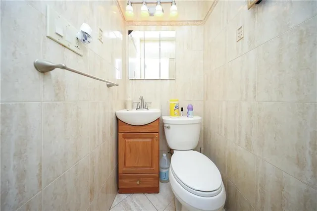 $999,999 | 1296 East 54th Street | Flatlands