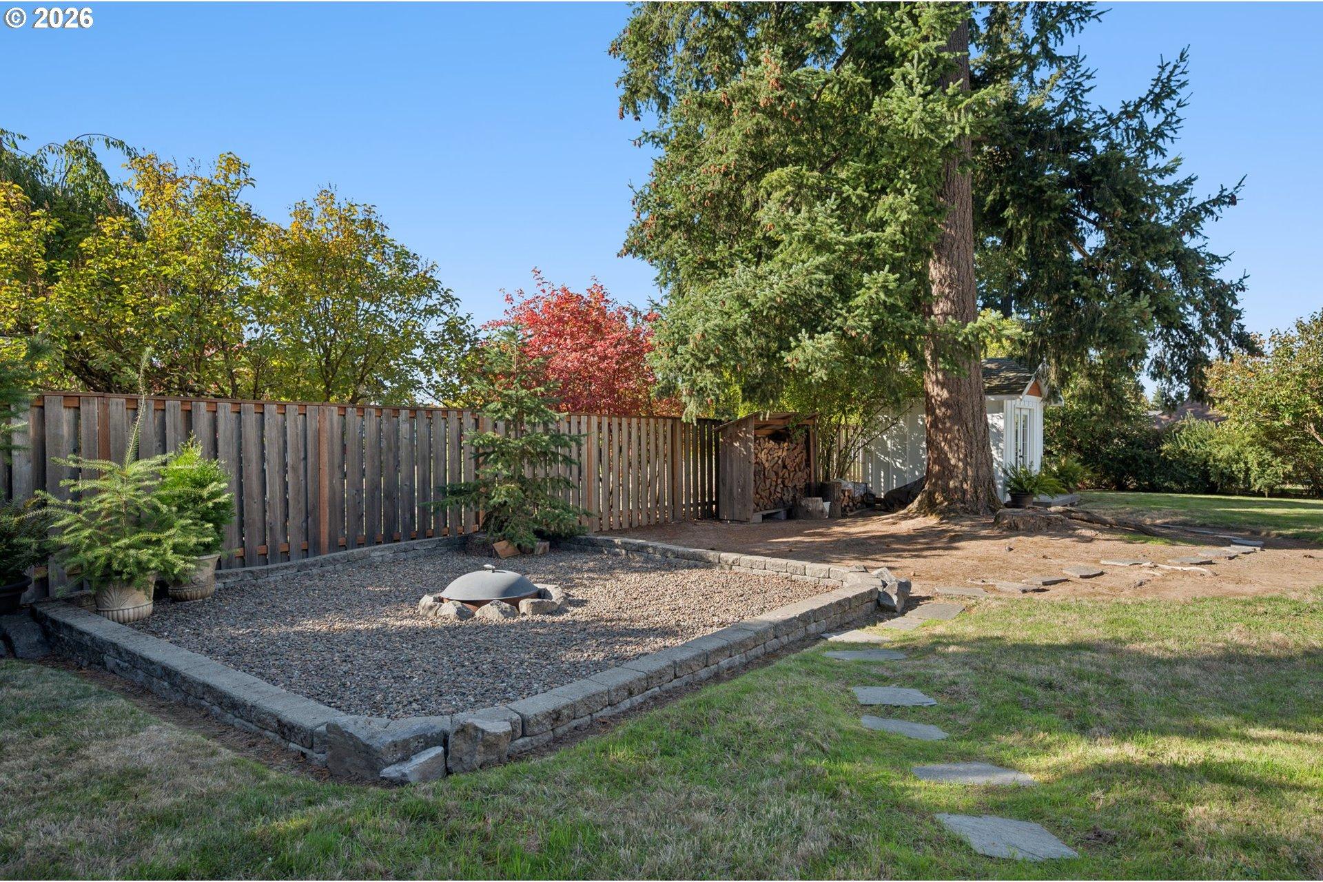 7403 Southwest Mapleleaf Street Portland, OR 97223 - Photo 33 of 44 Gallery Image 33