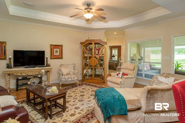 161 Club Drive Fairhope, AL 36532 - Photo 4 of 24 Living Room