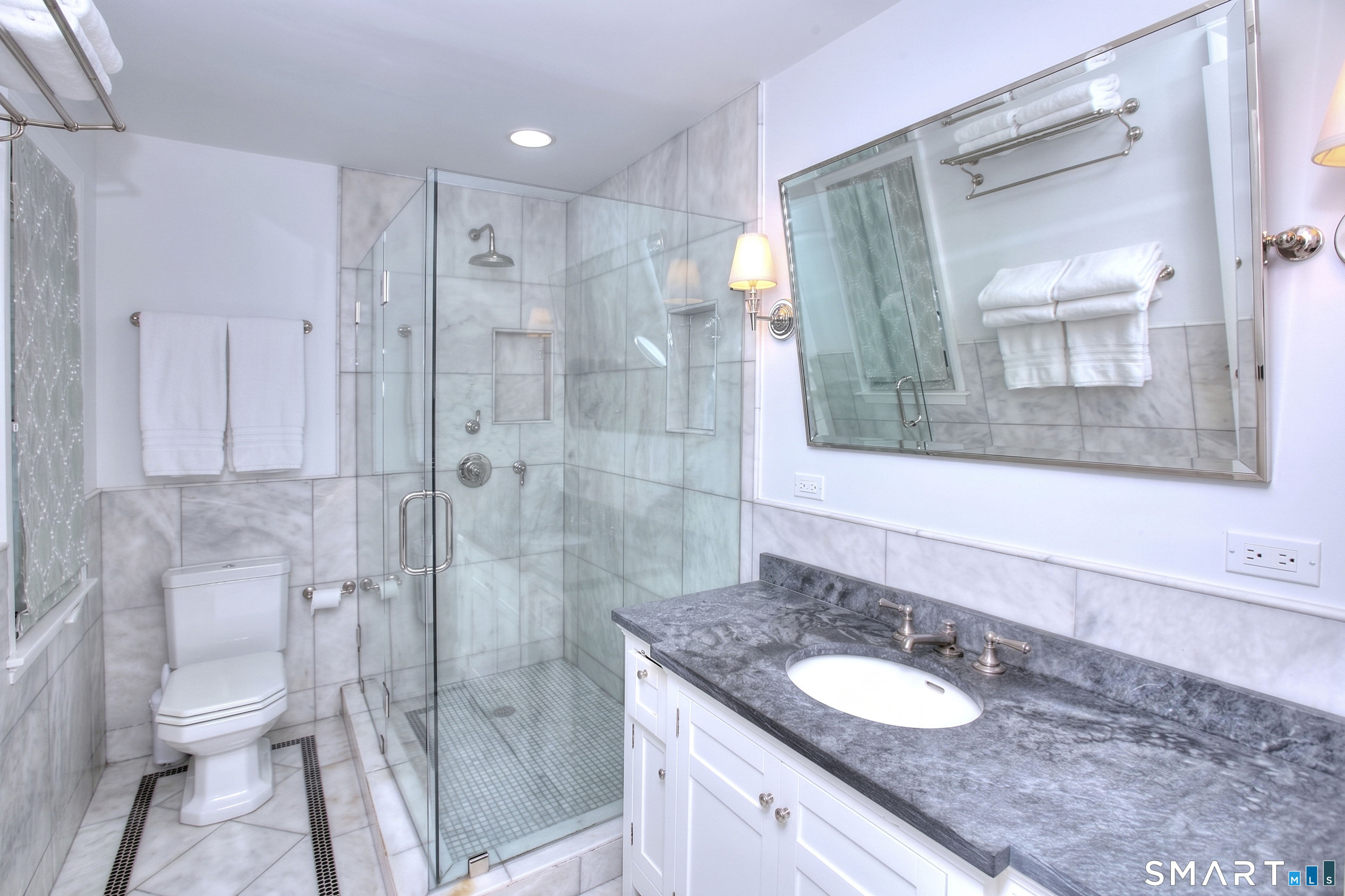 1170 Hillside Road Fairfield, CT 06824 - Photo 13 of 27 Gallery Image 13