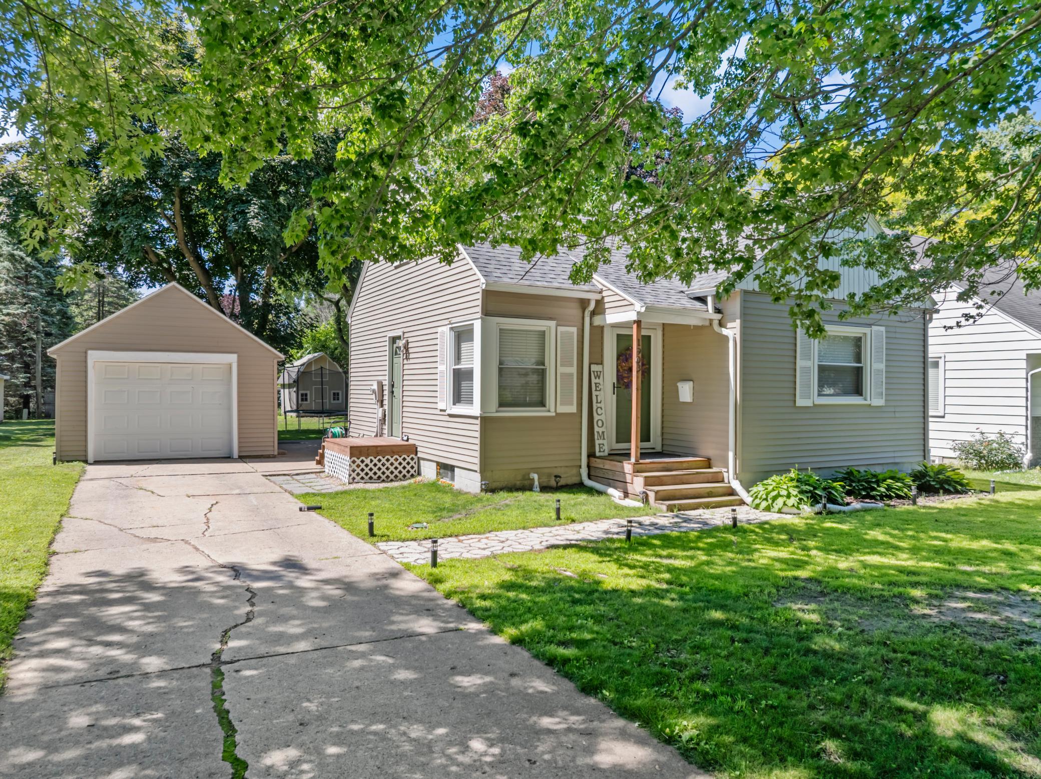 1903 4th Avenue Southwest Austin, MN 55912 - Photo 2 of 30