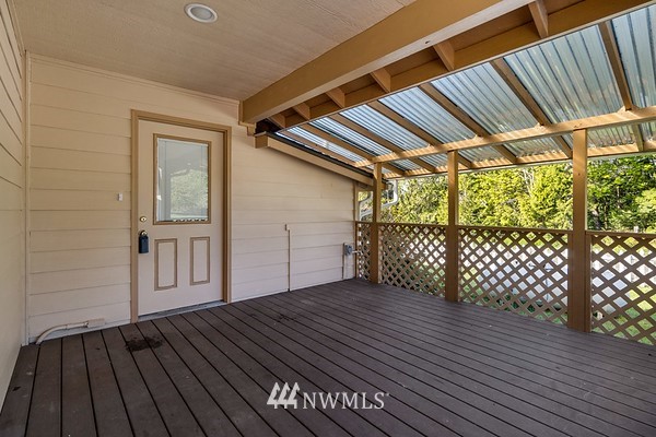 6347 Zangle Road Northeast Olympia, WA 98506 - Photo 3 of 32 Gallery Image 3