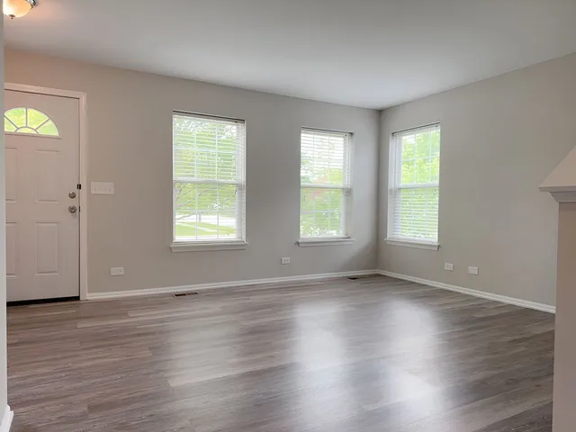 $409,900 | 11536 Bethel Avenue, Huntley, IL 60142