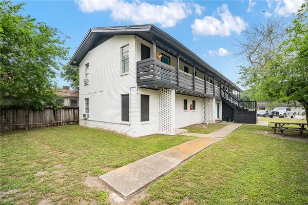$800 | 10654 Heizer Drive, Unit 3, Corpus Christi, TX 78410
