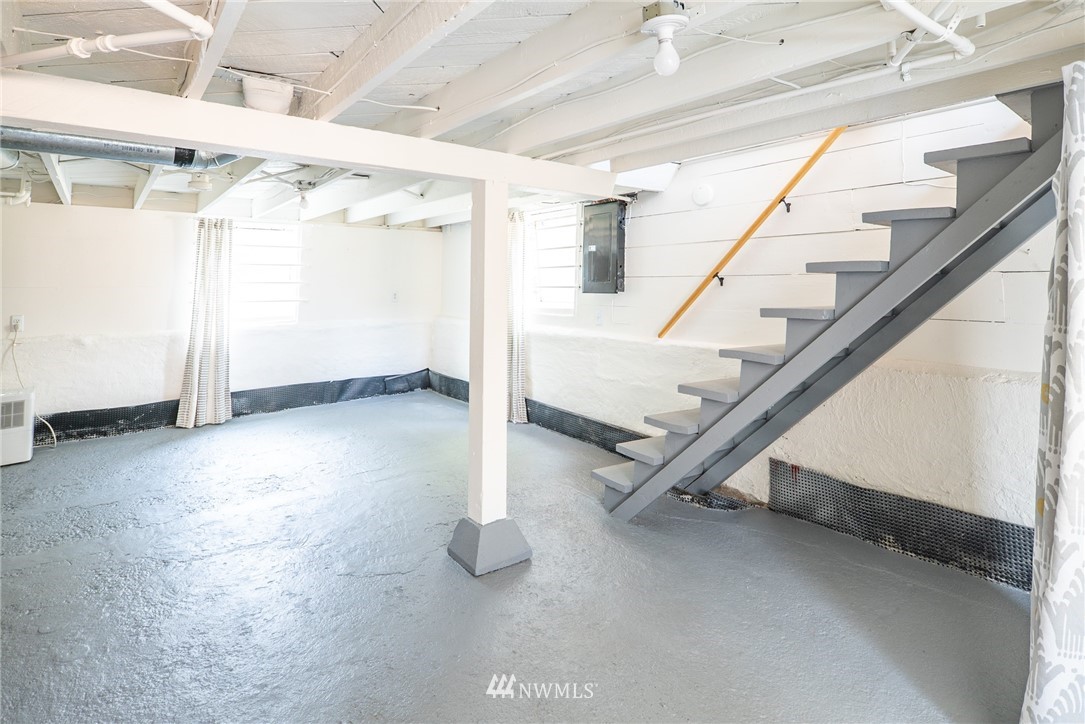 938 North 84th Street Seattle, WA 98103 - Photo 19 of 25 Gallery Image 19