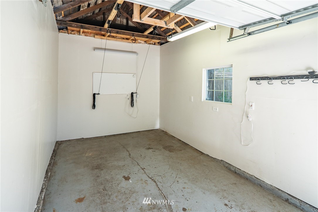 938 North 84th Street Seattle, WA 98103 - Photo 22 of 25 Gallery Image 22