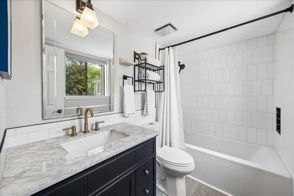 $287,500 | 11521 Riverview Drive, Houston, TX 77077