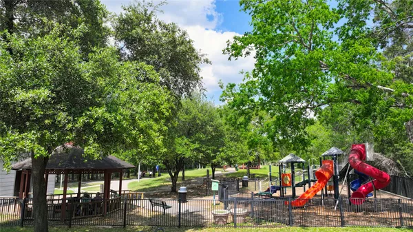 $287,500 | 11521 Riverview Drive, Houston, TX 77077