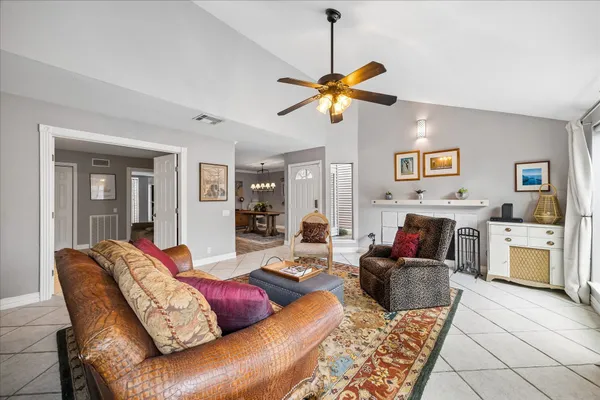 $287,500 | 11521 Riverview Drive, Houston, TX 77077