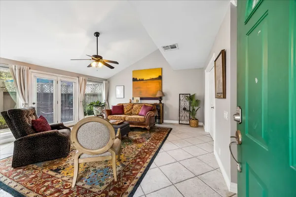 $287,500 | 11521 Riverview Drive, Houston, TX 77077