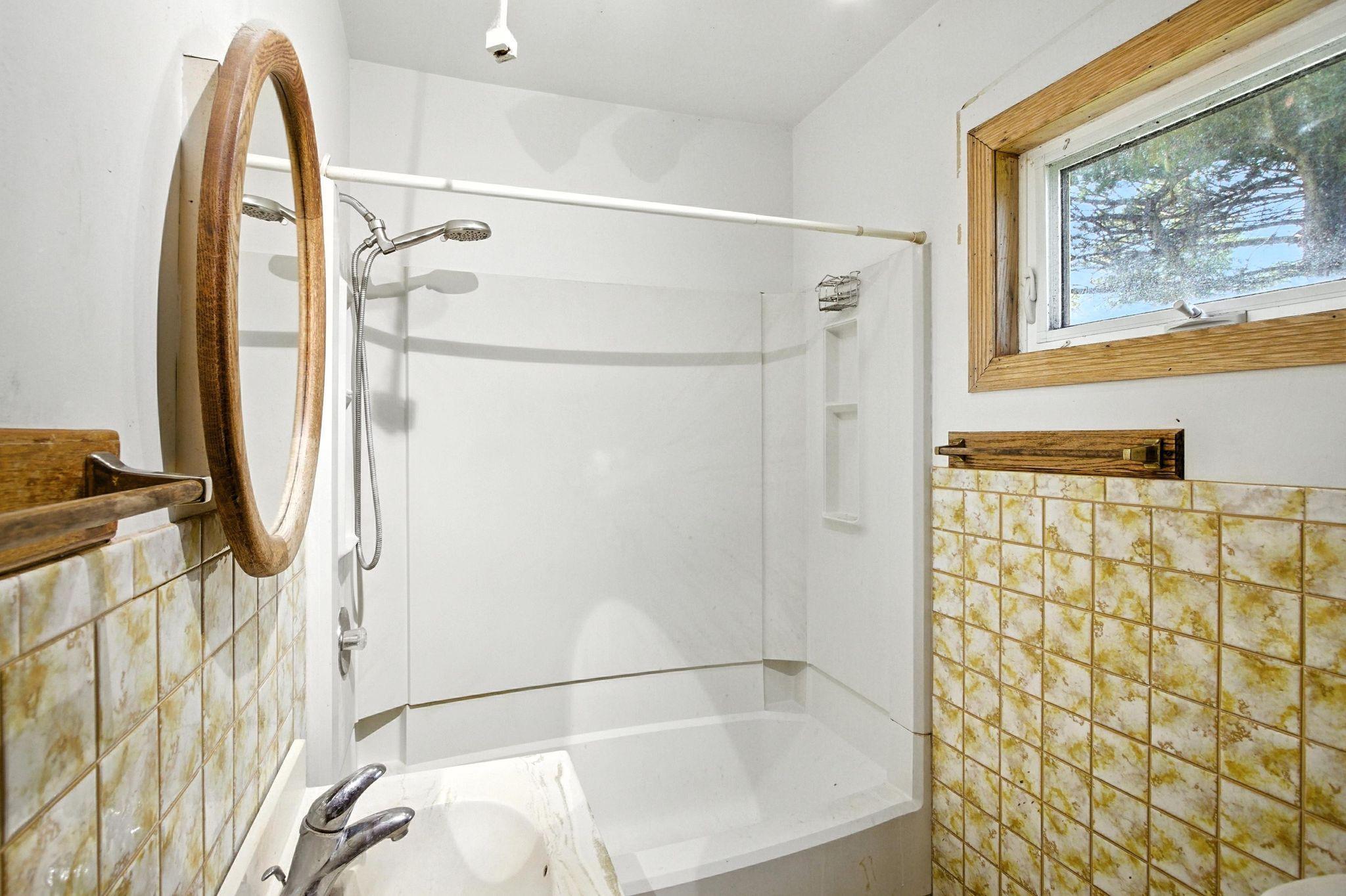 5868 Rice Lake Road Duluth, MN 55803 - Photo 8 of 20