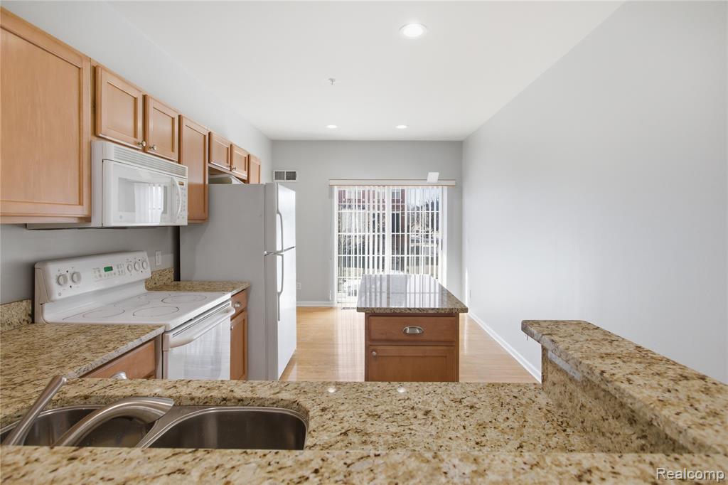 1468 Devon Lane Troy, MI 48084 - Photo 8 of 29