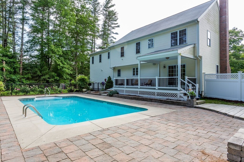 191 Tearall Road Raynham, MA 02767 - Photo 28 of 29 Gallery Image 28