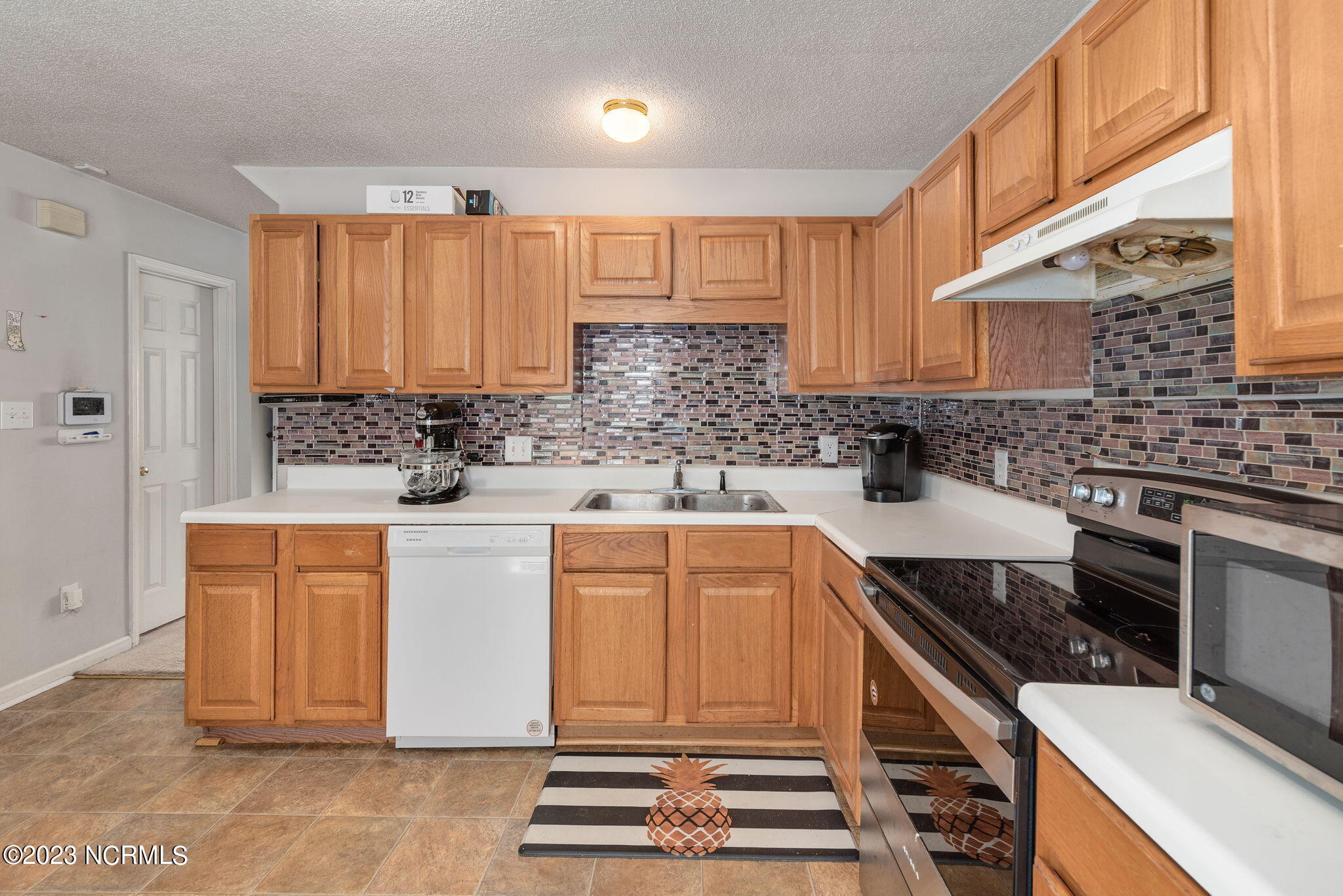 2247 Violet Bluff Court Raleigh, NC 27610 - Photo 13 of 25 Kitchen