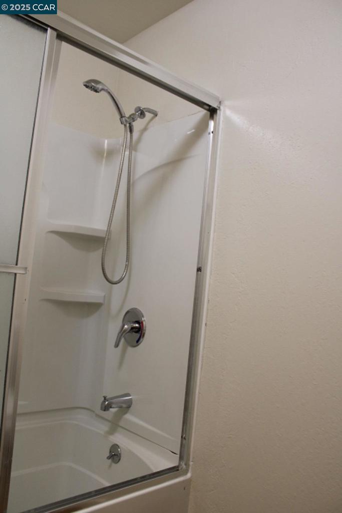 3430 San Pablo Dam Road San Pablo, CA 94803 - Photo 13 of 21 a bathroom with a shower