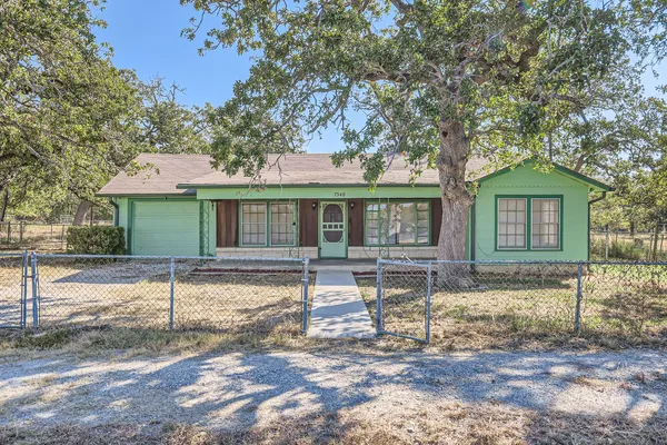 $1,600 | 7348 Highway 183, Lockhart, TX 78644