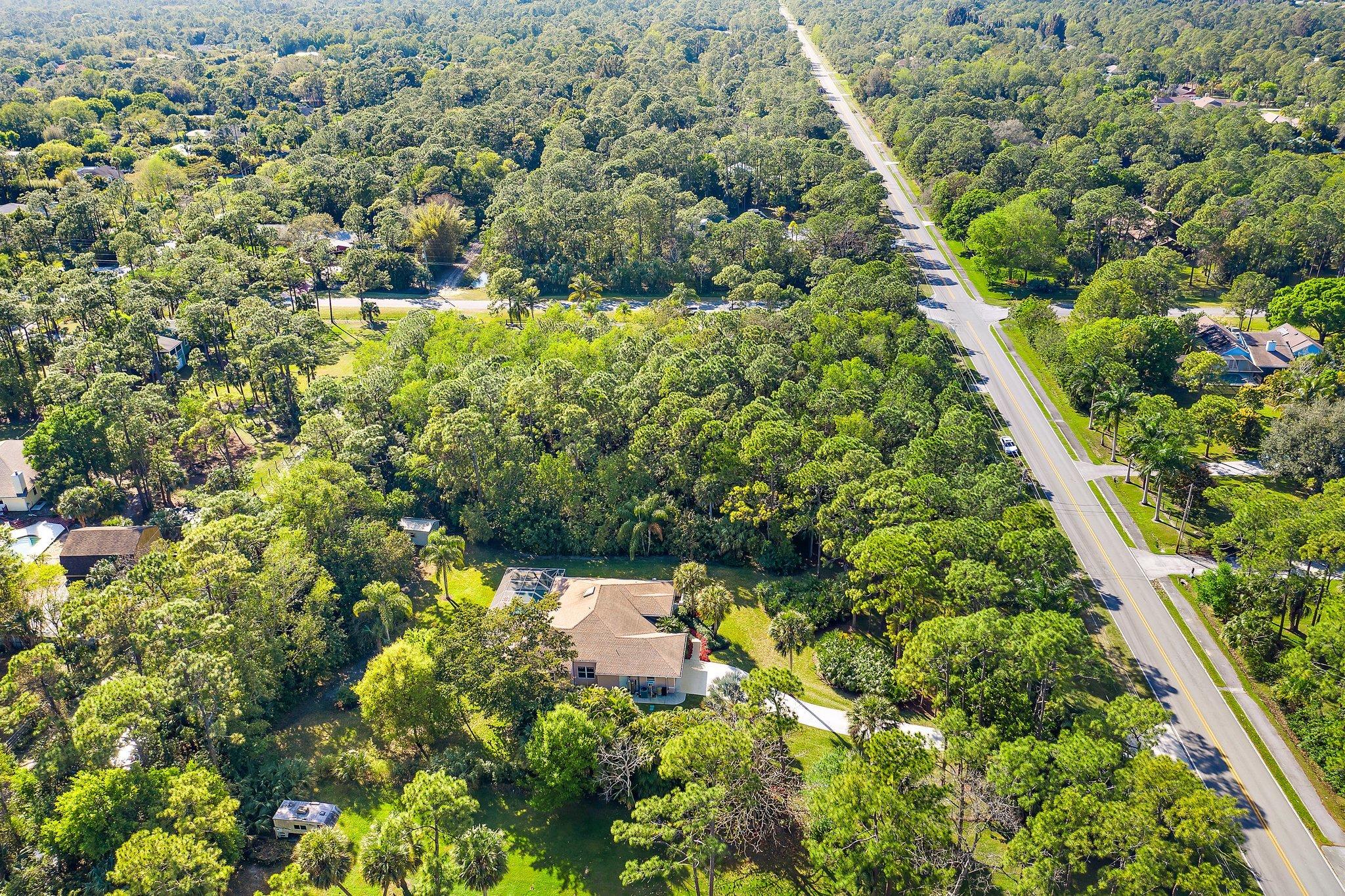 10424 Sandy Run Road Jupiter, FL 33478 - Photo 43 of 52 a picture of flowers