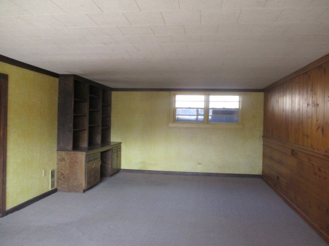 173 Birchwood Road Manchester, NH 03104 - Photo 17 of 25 Gallery Image 17