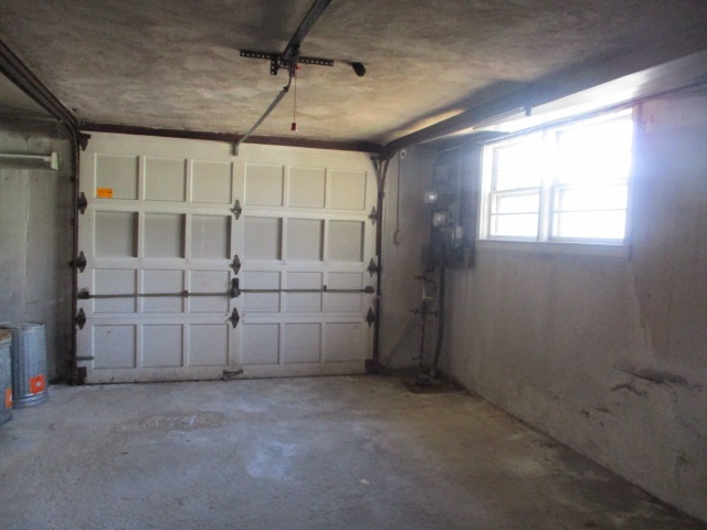 173 Birchwood Road Manchester, NH 03104 - Photo 19 of 25 Gallery Image 19