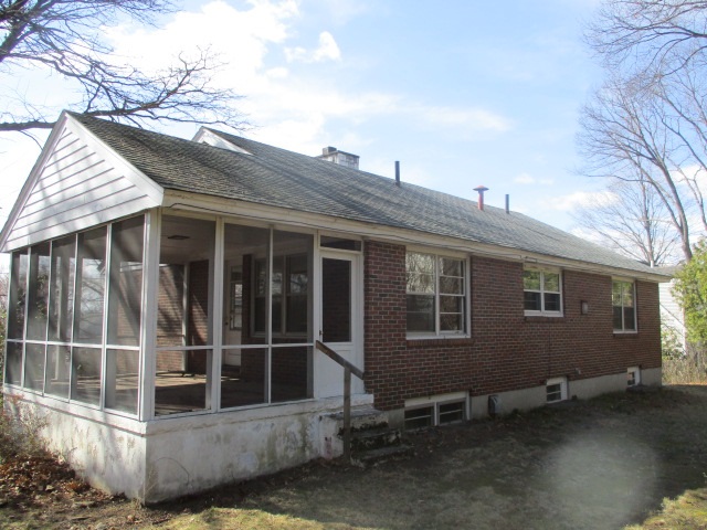 173 Birchwood Road Manchester, NH 03104 - Photo 21 of 25 Gallery Image 21