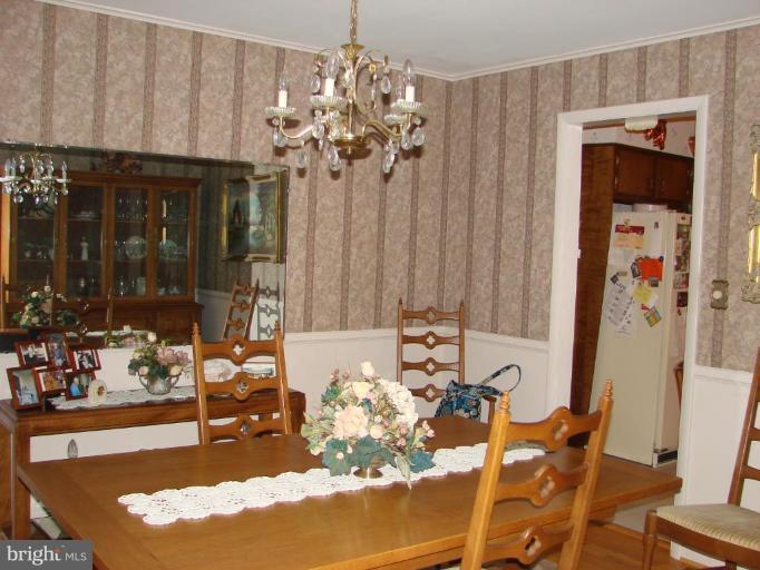 2207 Forest Ridge Road Lutherville-Timonium, MD 21093 - Photo 4 of 24 Dining Room