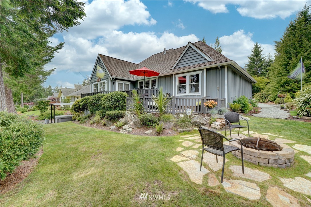 241 East Soderberg Road Allyn, WA 98524 - Photo 1 of 40 Gallery Image 1
