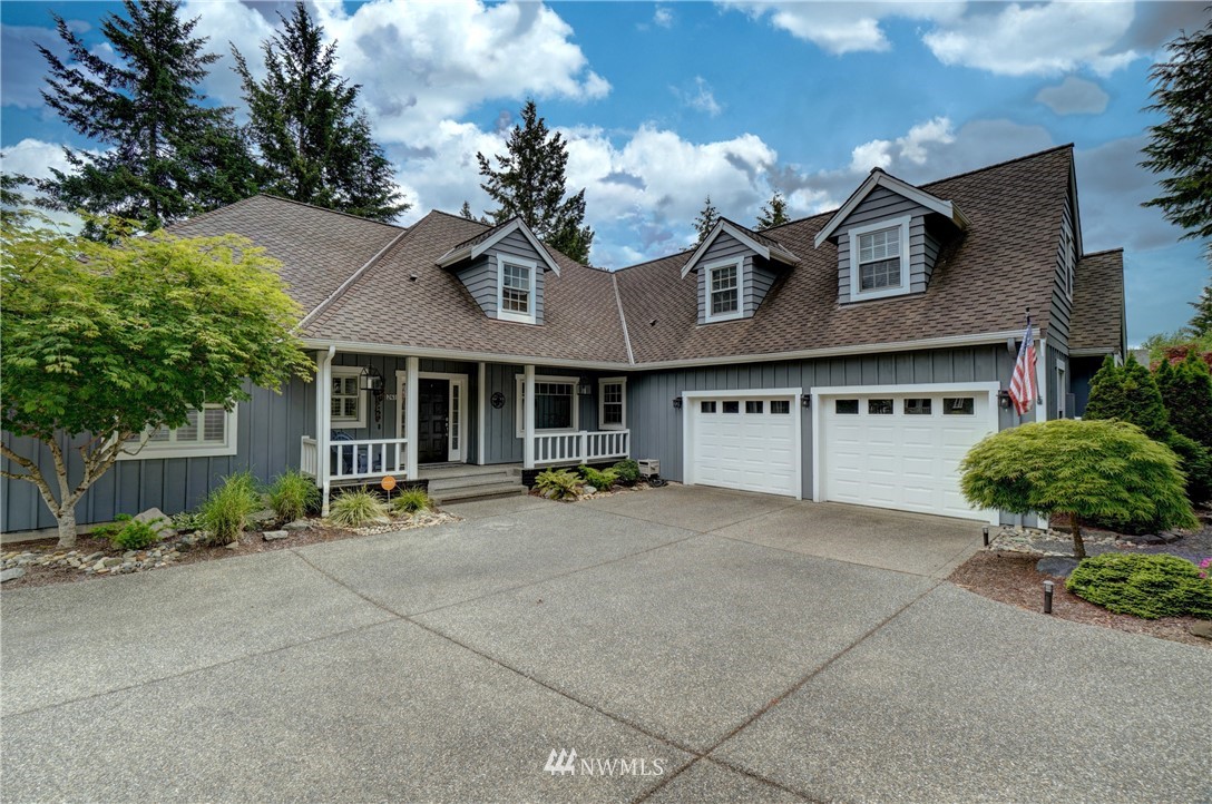 241 East Soderberg Road Allyn, WA 98524 - Photo 2 of 40 Gallery Image 2