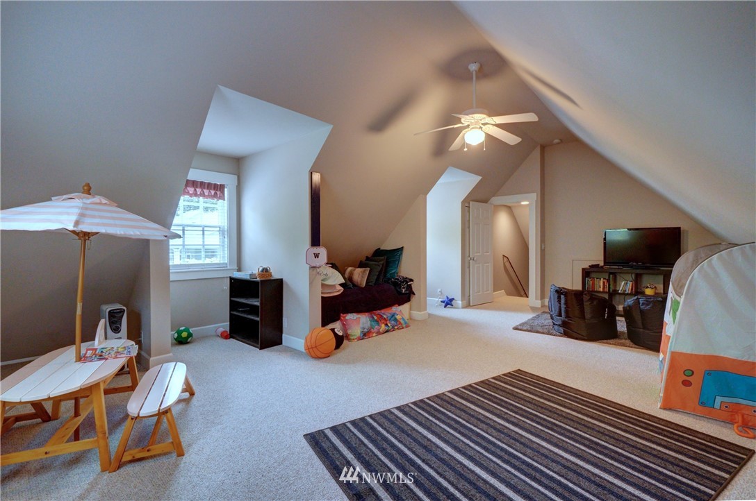 241 East Soderberg Road Allyn, WA 98524 - Photo 24 of 40 Gallery Image 24