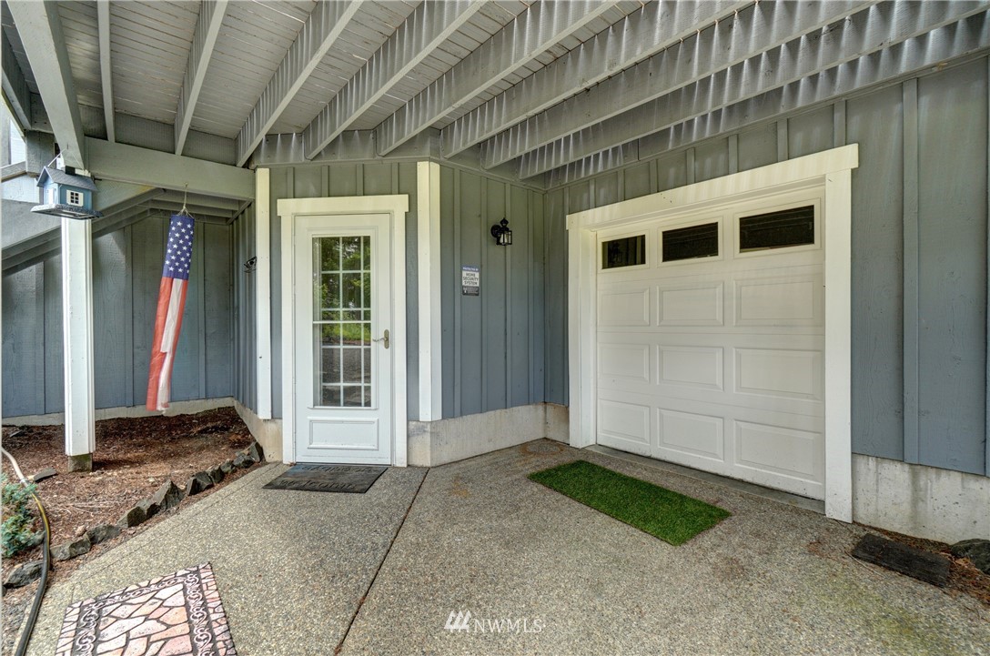 241 East Soderberg Road Allyn, WA 98524 - Photo 31 of 40 Gallery Image 31