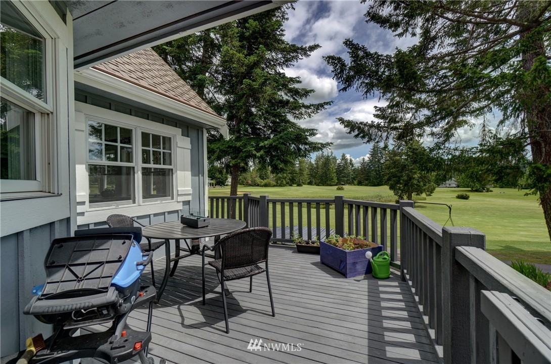 241 East Soderberg Road Allyn, WA 98524 - Photo 38 of 40 Gallery Image 38