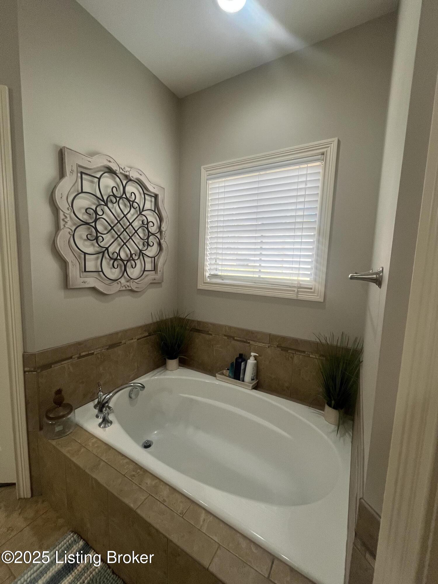 507 Covington Ridge Road Elizabethtown, KY 42701 - Photo 28 of 37 IMG_7955