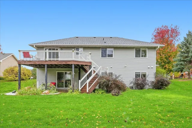 $407,000 | 1651 Possum Way, New Richmond, WI 54017