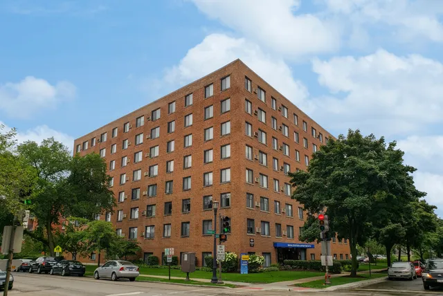 $1,525 | 855 Hinman Avenue, Unit 706, Evanston, IL 60202