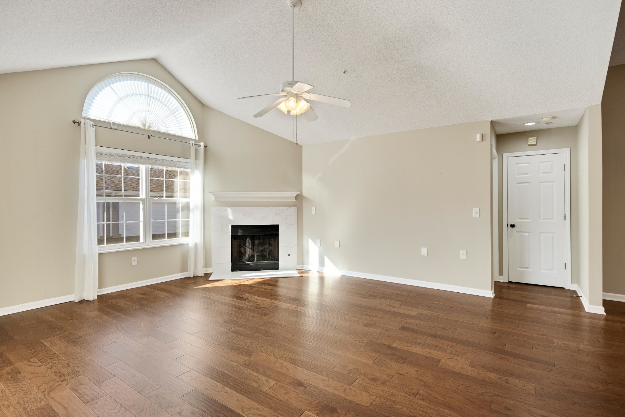 253 Oak Bluff Lane Collierville, TN 38017 - Photo 4 of 23