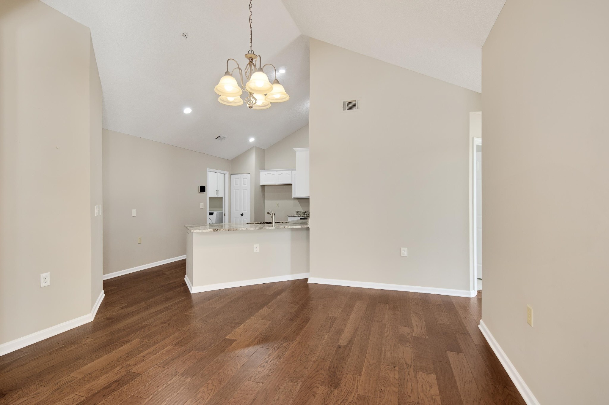 253 Oak Bluff Lane Collierville, TN 38017 - Photo 6 of 23