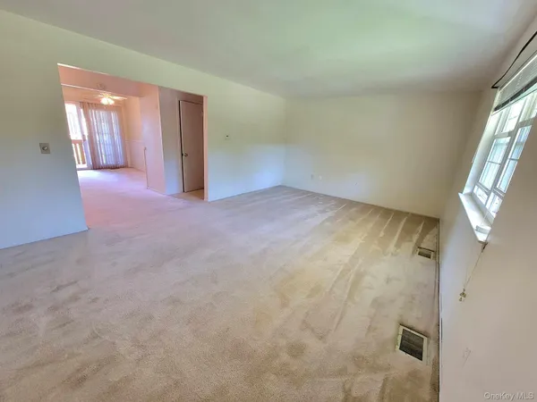 $1,975 | 27 Weathervane Drive, Unit 21, Washingtonville, NY 10992