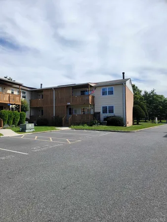 $1,975 | 27 Weathervane Drive, Unit 21, Washingtonville, NY 10992