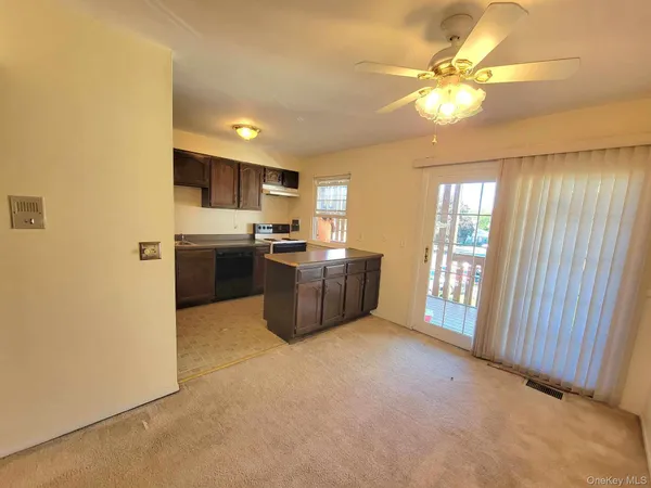 $1,975 | 27 Weathervane Drive, Unit 21, Washingtonville, NY 10992