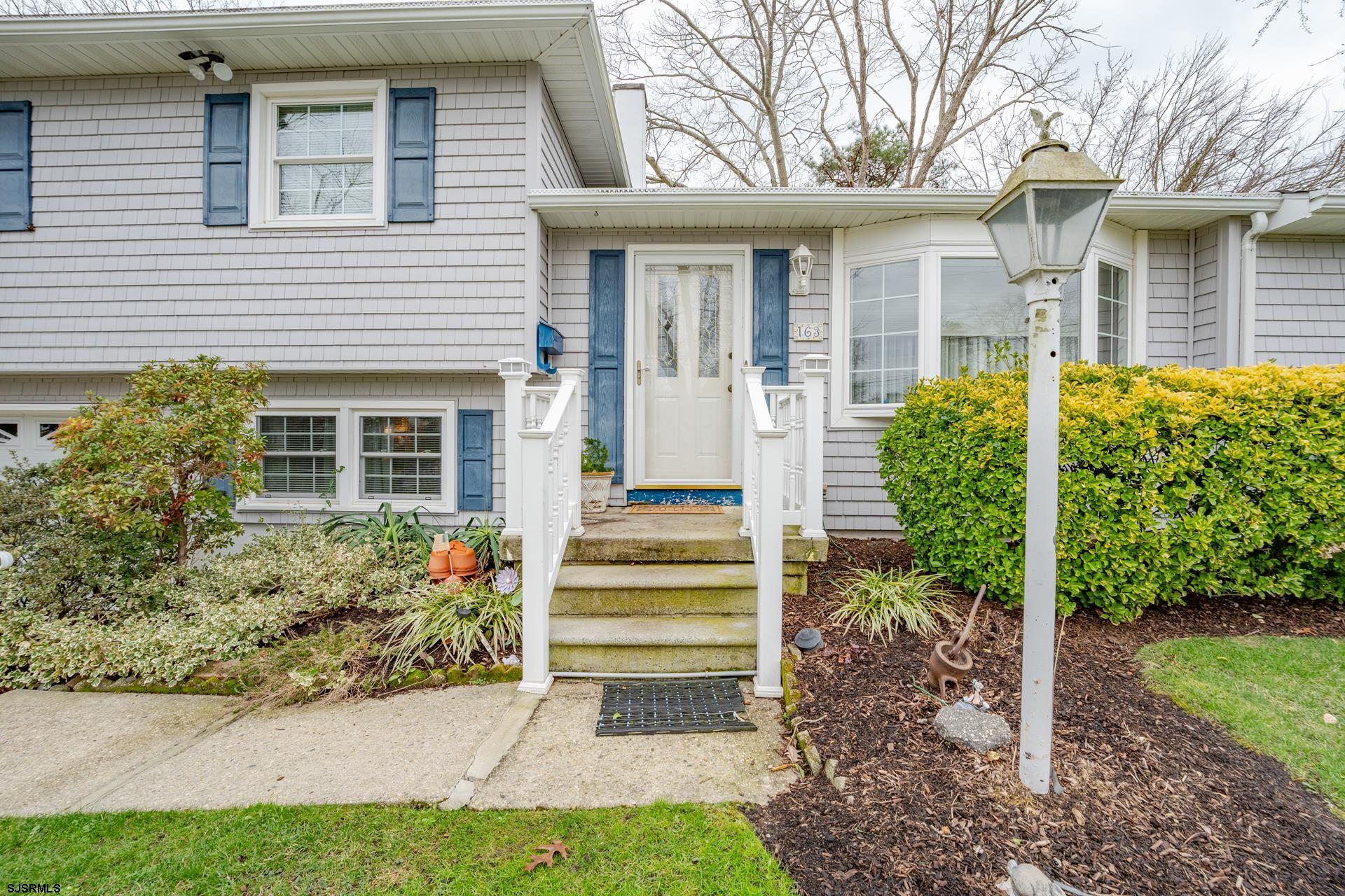 163 Jordan Road Somers Point, NJ 08244 - Photo 5 of 50 a front view of a house with garden