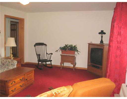 770 Upper Bellsqueeze Road Clinton, ME 04927 - Photo 20 of 25 Living Room.