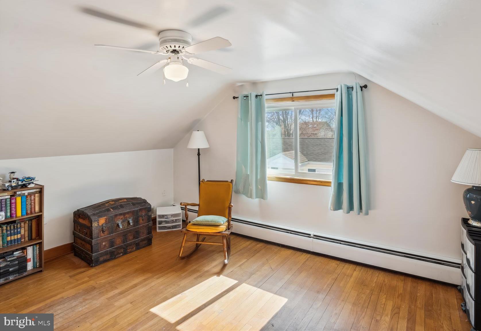 163 Kenwood Road Pasadena, MD 21122 - Photo 16 of 25 3rd bedroom